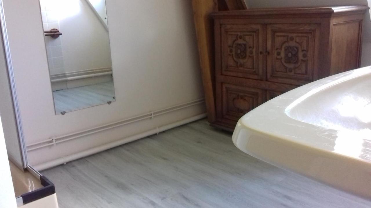 Gite Les Vignettes Bourgeauville Bagian luar foto